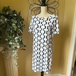 Gretchen Scott Designs Black and White Sheath Mini Dress